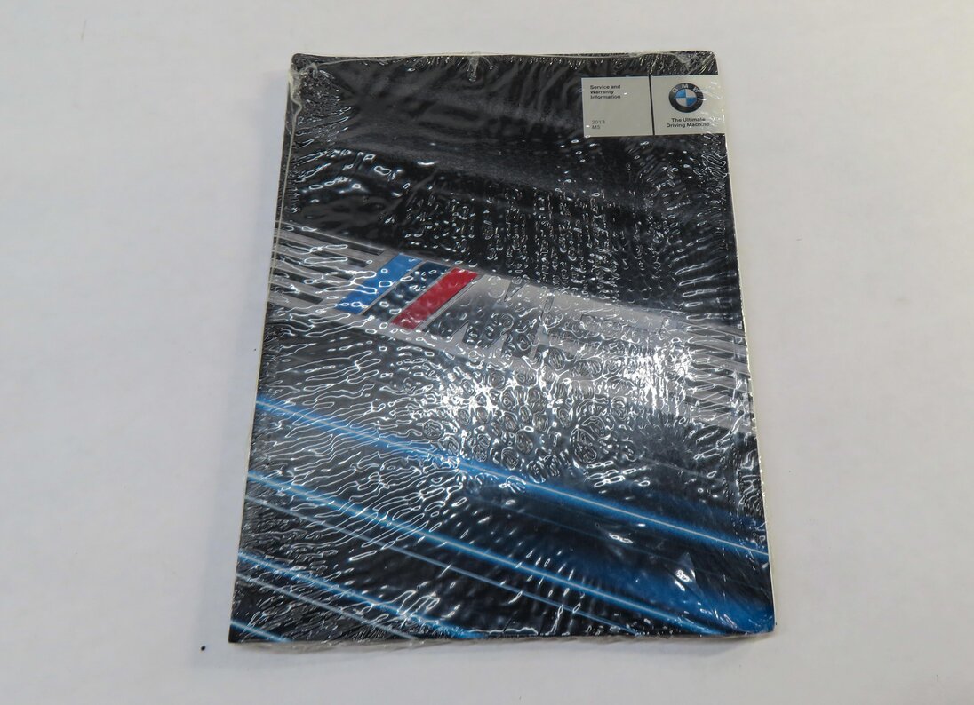Thumbnail 7: 2013 BMW M5 ///M (F10) OWNERS MANUAL BOOK BOOKLET GUIDE SET w/ CASE