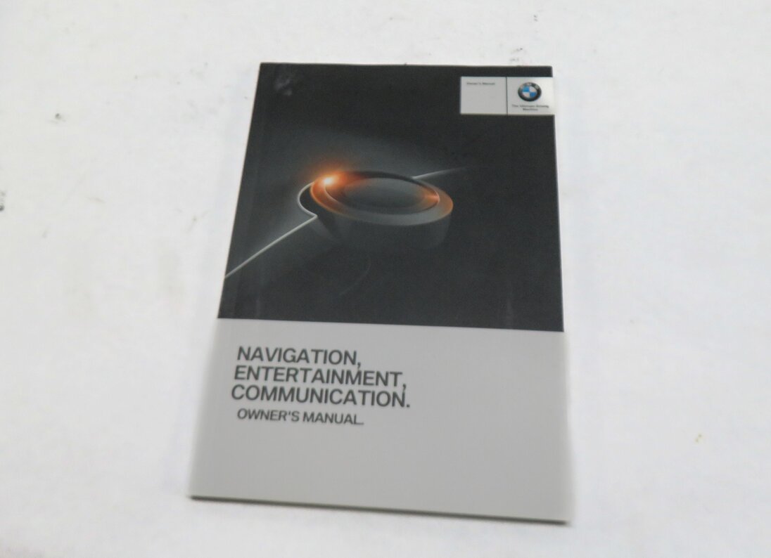 Thumbnail 8: 2013 BMW M5 ///M (F10) OWNERS MANUAL BOOK BOOKLET GUIDE SET w/ CASE