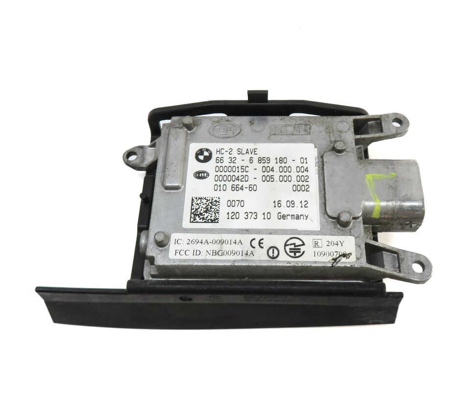 Thumbnail 2: 2013 BMW M5 ///M (F10) REAR BLIND SPOT LANE ASSIST RADAR SENSOR MODULE (SLAVE)