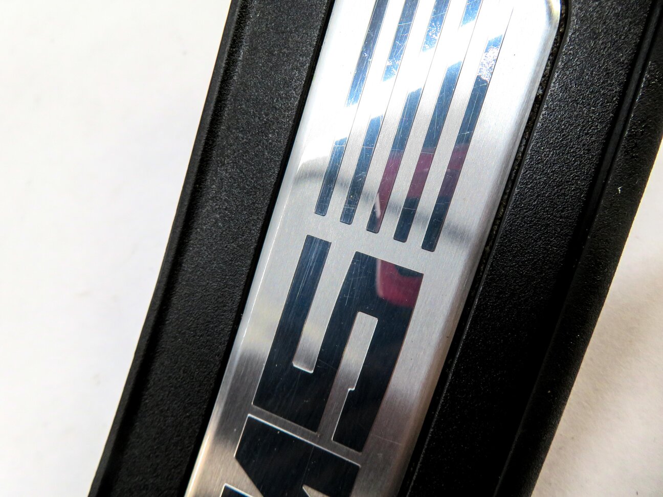 Thumbnail 9: 2013 BMW M5 ///M (F10) FRONT & REAR DOOR SILL SCUFF PANEL TRIM SET-4