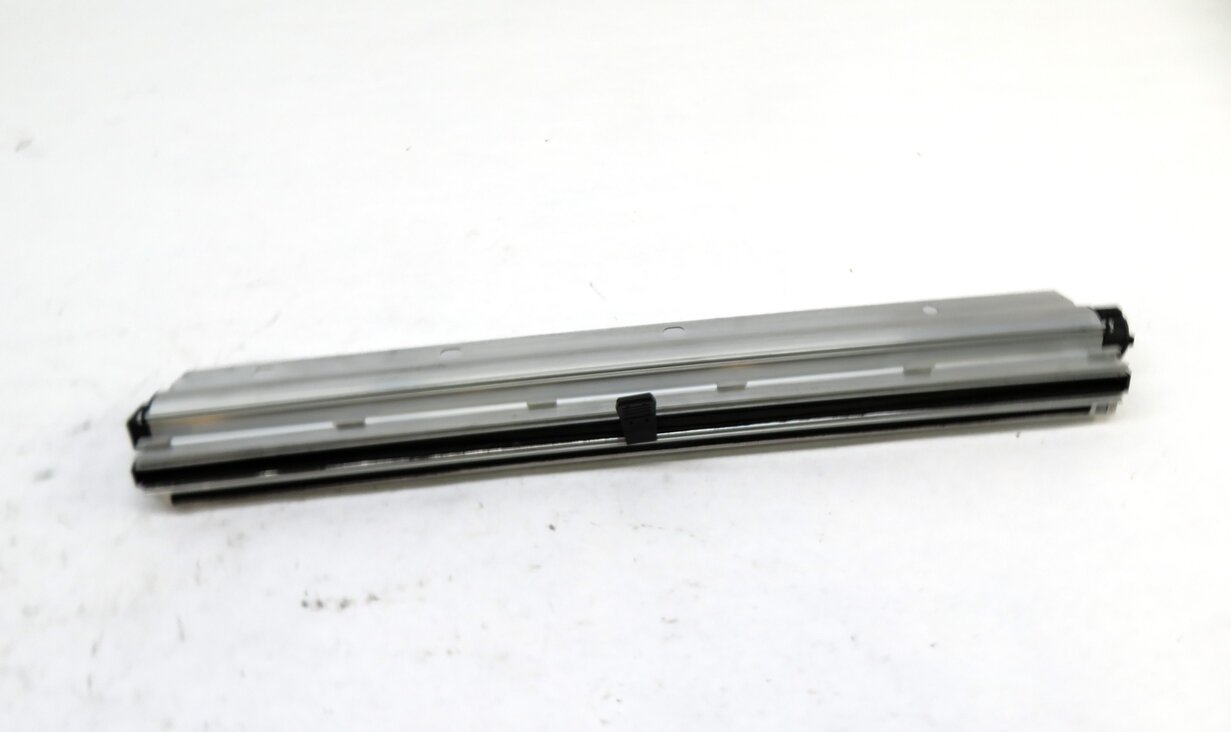 2011-2016 BMW 528i 535i 550i M5 (F10) RIGHT REAR DOOR WINDOW PRIVACY SUN SHADE