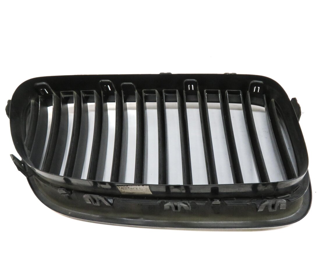 Thumbnail 5: 2011-2013 BMW 528i 535i 550i M5 (F10) FRONT HOOD VENT GRILLE SET-2 (BLACK)