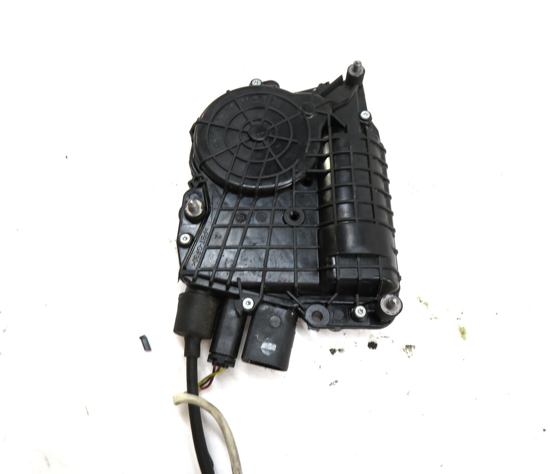 Thumbnail 6: 10-16 BMW 528i 535i 550i 750i 760i (F01 F10) RIGHT FRONT SOFT CLOSE DOOR LATCH