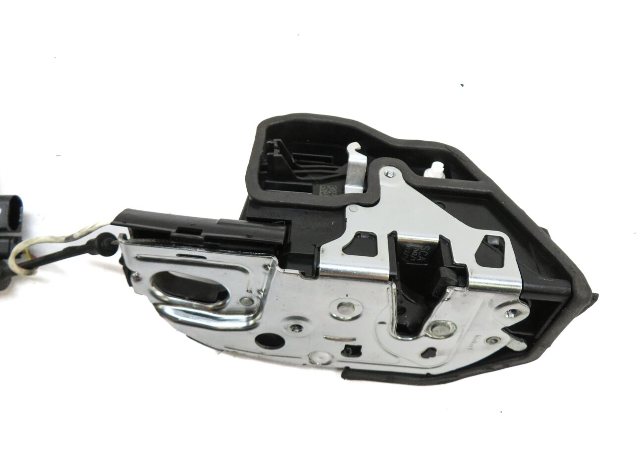 Thumbnail 8: 10-16 BMW 528i 535i 550i 750i 760i (F01 F10) RIGHT FRONT SOFT CLOSE DOOR LATCH