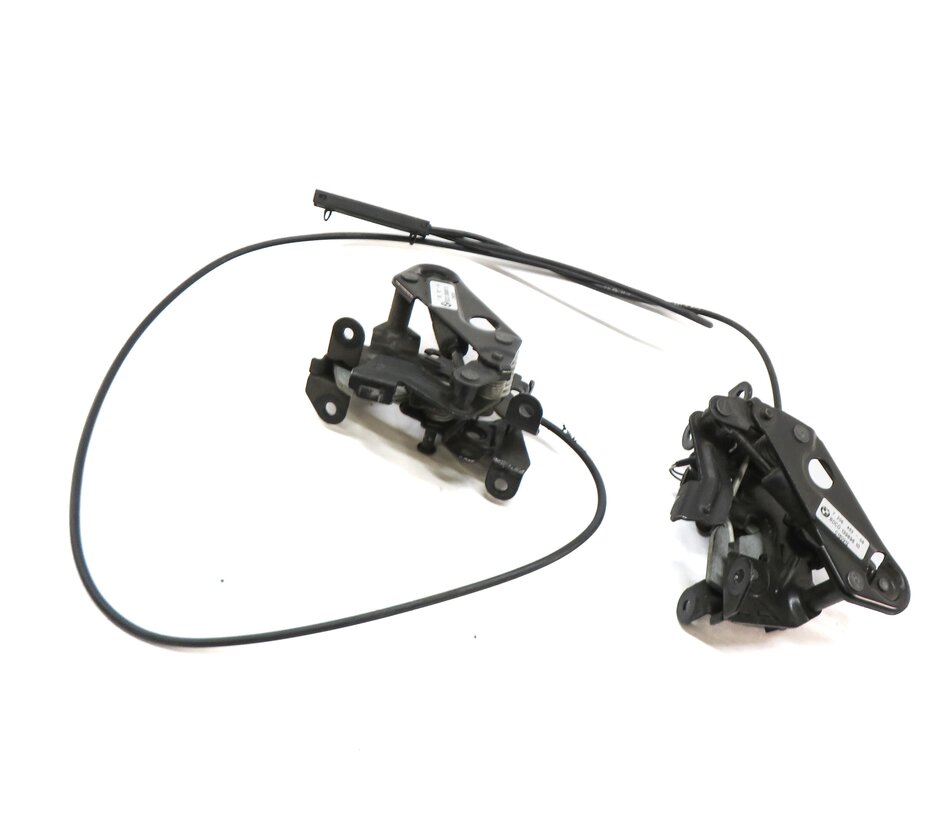 Thumbnail 1: 2013 BMW M5 ///M (F10) FRONT LEFT & RIGHT LOWER HOOD LOCK LATCH SET-2 w/ CABLE