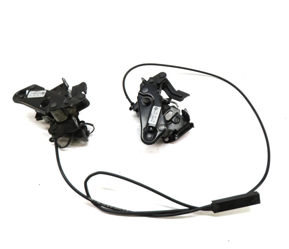 Thumbnail 4: 2013 BMW M5 ///M (F10) FRONT LEFT & RIGHT LOWER HOOD LOCK LATCH SET-2 w/ CABLE