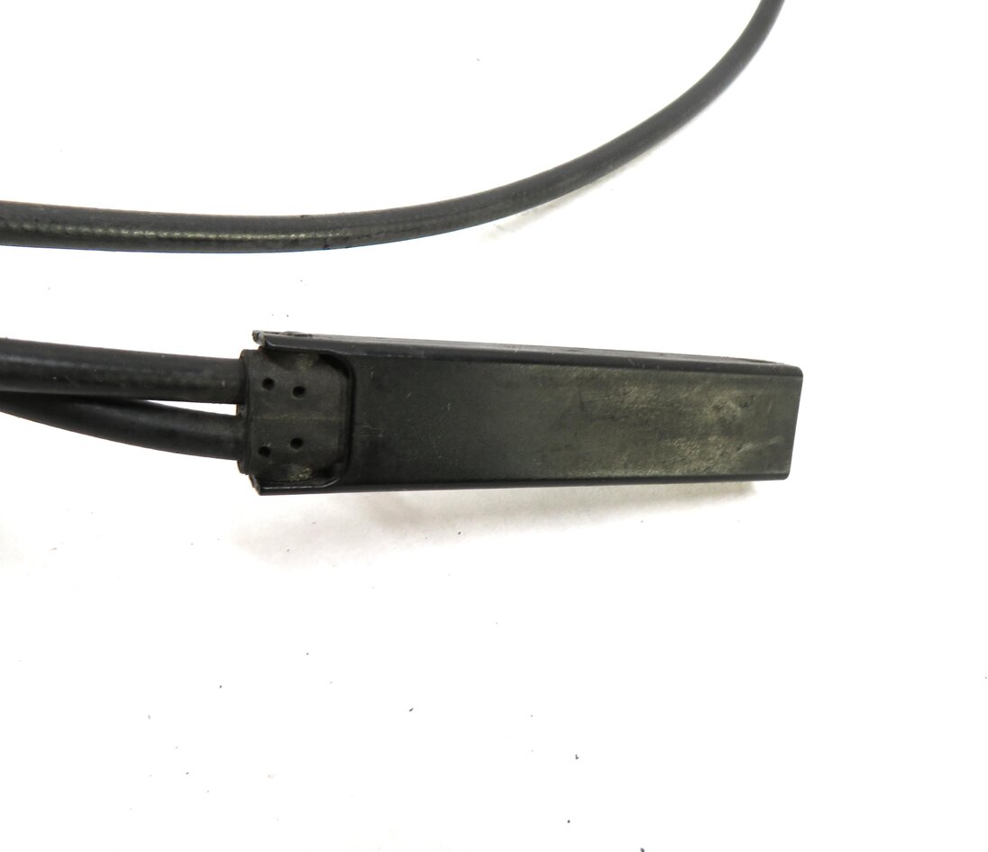Thumbnail 8: 2013 BMW M5 ///M (F10) FRONT LEFT & RIGHT LOWER HOOD LOCK LATCH SET-2 w/ CABLE