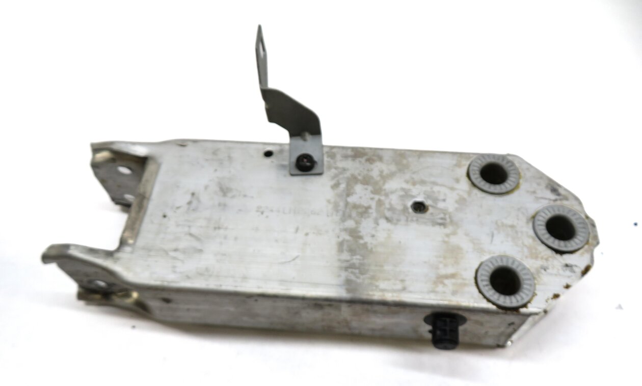 Thumbnail 5: 11-16 BMW 5 M5 F10 FRONT BUMPER LEFT & RIGHT REINFORCEMENT BAR BRACKET SET/2