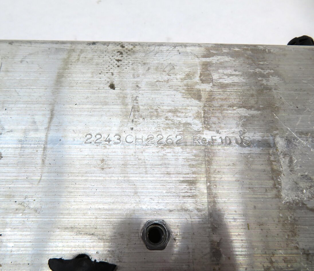 Thumbnail 8: 11-16 BMW 5 M5 F10 FRONT BUMPER LEFT & RIGHT REINFORCEMENT BAR BRACKET SET/2