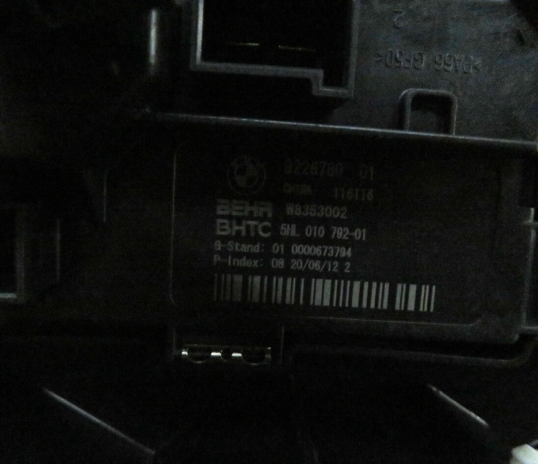 Thumbnail 6: 2009-2018 BMW 5 / 6 / 7 SERIES (F01 F06 F10 F12) FRONT BLOWER MOTOR w/ RESISTOR
