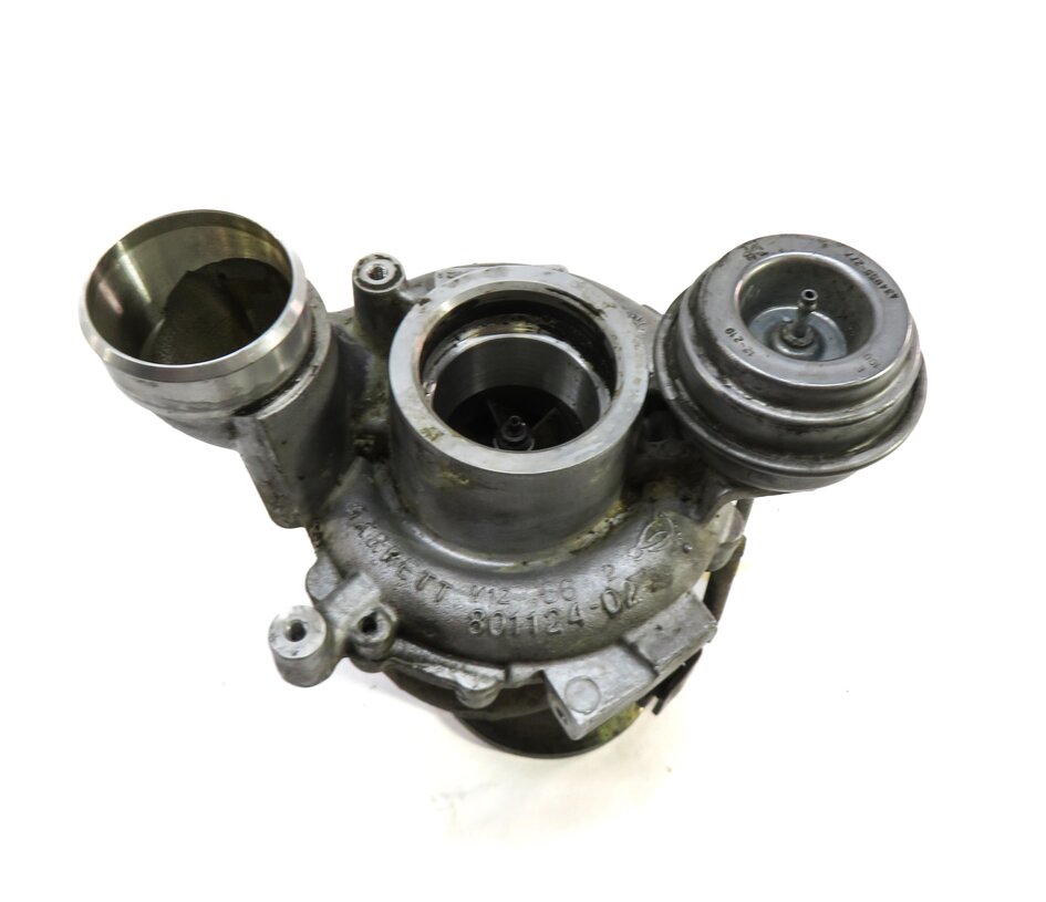 Thumbnail 6: 12-15 BMW M5 M6 ///M (F06 F10 F12 F13) 4.4L S63 ENGINE RIGHT TURBO TURBOCHARGER