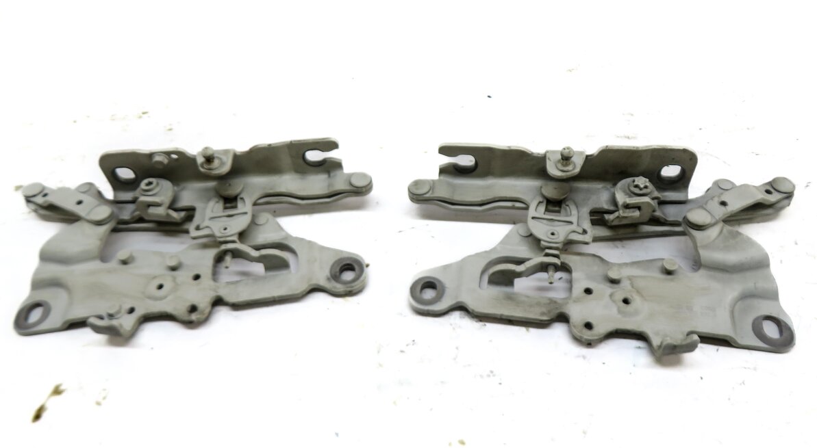Thumbnail 4: 12-19 BMW 528i 535i 550i 640i 650i M5 M6 (F06 F10) FRONT HOOD HINGE SET (WHITE)