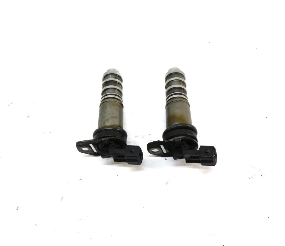 Thumbnail 2: 2013 BMW M5 ///M (F10) 4.4L S63 TWIN TURBO ENGINE VVT VANOS TIMING SOLENOID SET