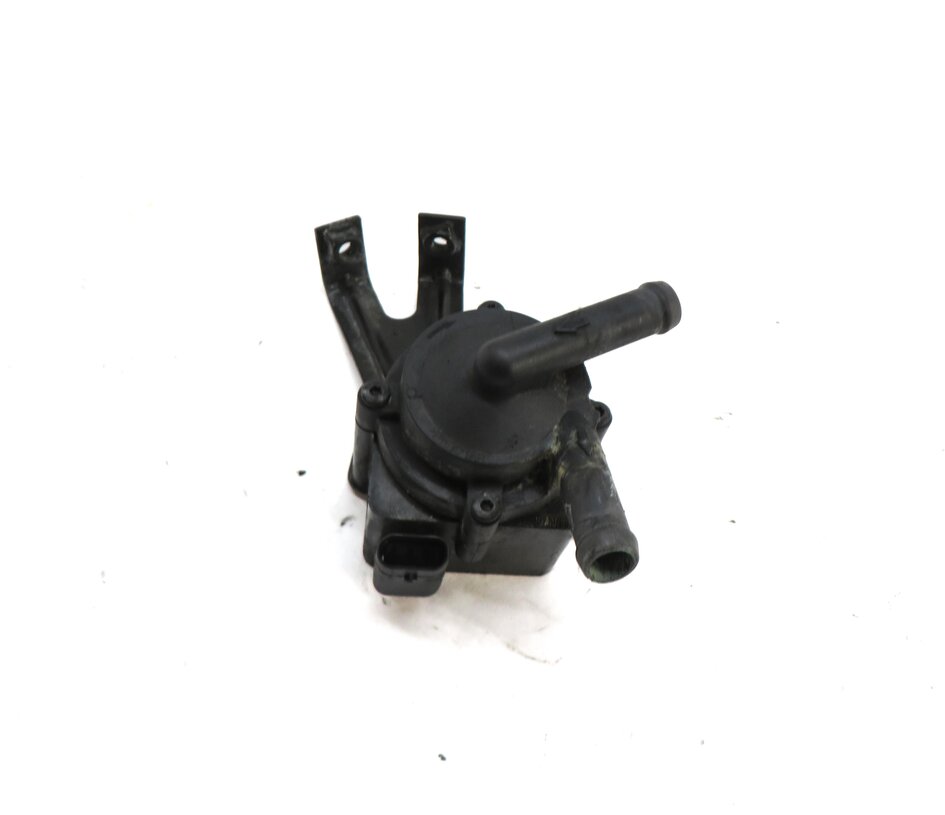 Thumbnail 2: 12-19 BMW X5 M5 M6 (E70 F06 F10 F15) N63 S63 TURBOCHARGER ELECTRIC WATER PUMP