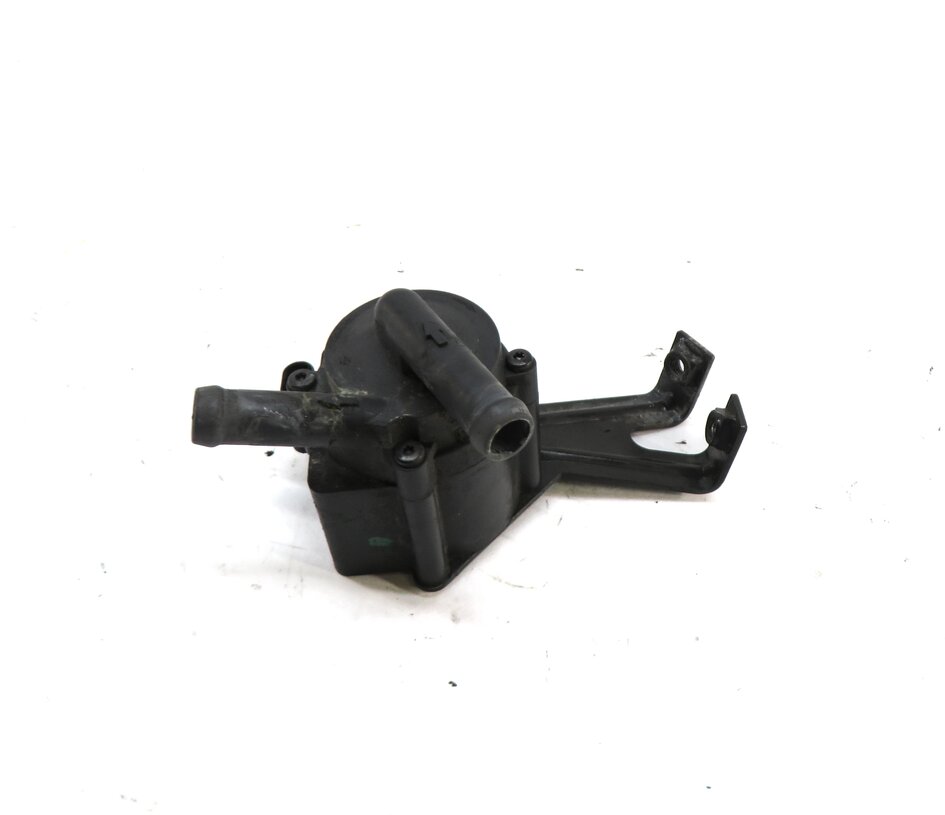 Thumbnail 4: 12-19 BMW X5 M5 M6 (E70 F06 F10 F15) N63 S63 TURBOCHARGER ELECTRIC WATER PUMP
