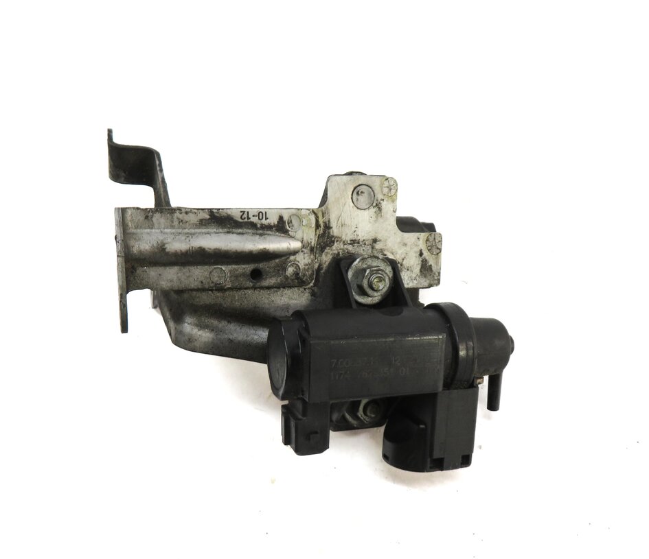 Thumbnail 6: 2013 BMW M5 (F10) 4.4L S63 TURBO TURBOCHARGER PRESSURE CONVERTER SOLENOID SET