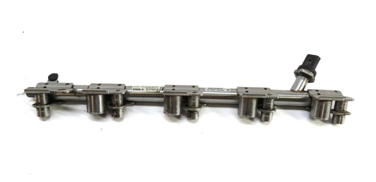Thumbnail 5: 2017 LAND ROVER DISCOVERY SPORT (L550) 2.0L TURBO ENGINE FUEL RAIL