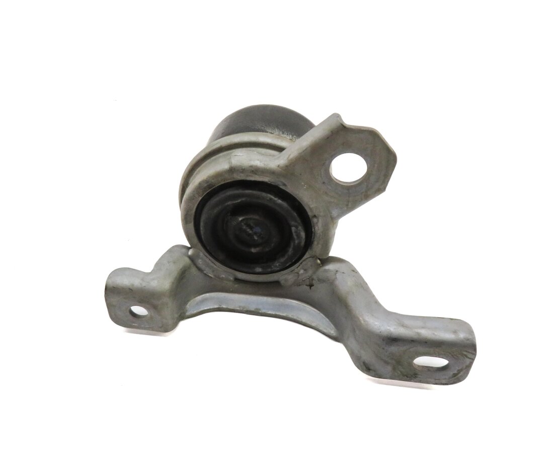 Thumbnail 5: 2017 LAND ROVER DISCOVERY SPORT (L550) 2.0L ENGINE RIGHT MOTOR MOUNT BRACKET