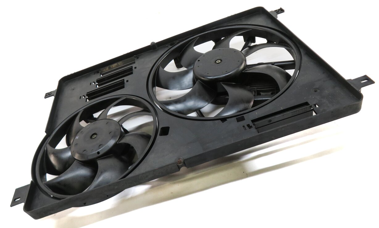 Thumbnail 3: 12-17 LR2 DISCOVERY SPORT RANGE ROVER EVOQUE (L538 L550) RADIATOR COOLING FAN