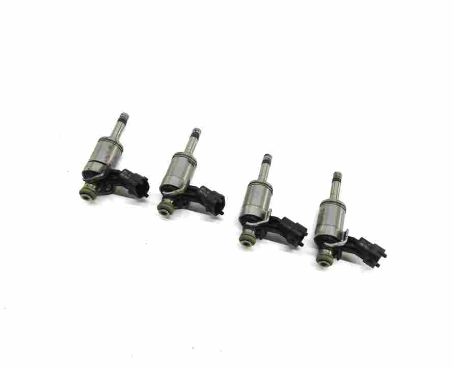 Thumbnail 1: 12-17 LR2 DISCOVERY SPORT RANGE ROVER EVOQUE (L538 L550) 2.0L FUEL INJECTOR SET