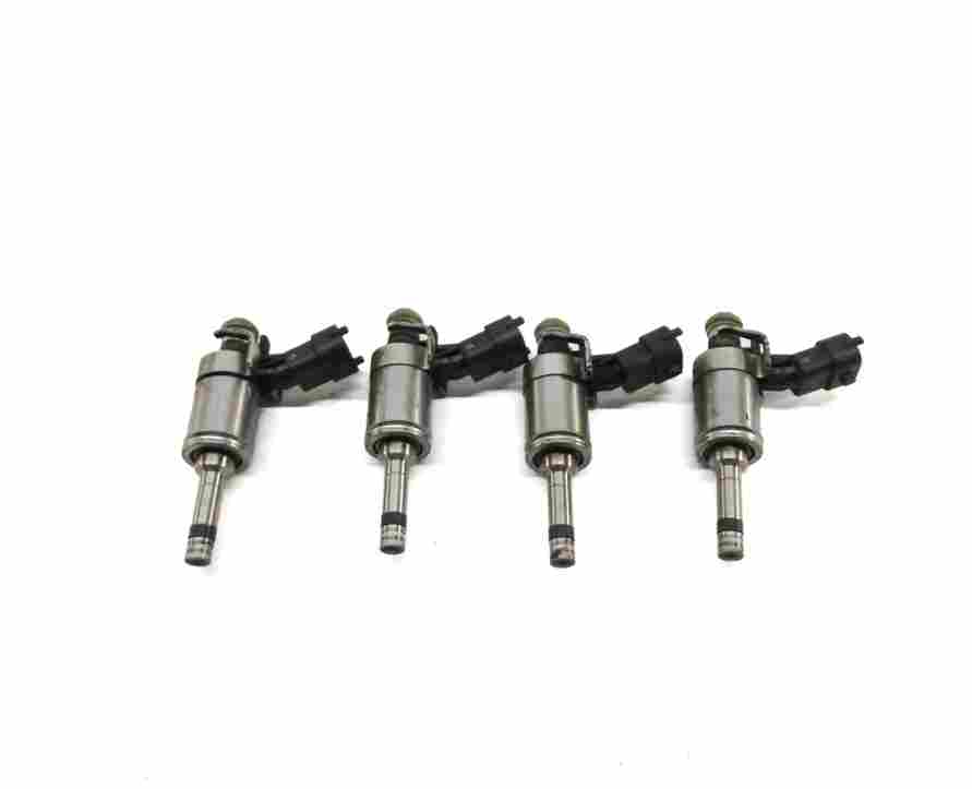 Thumbnail 4: 12-17 LR2 DISCOVERY SPORT RANGE ROVER EVOQUE (L538 L550) 2.0L FUEL INJECTOR SET