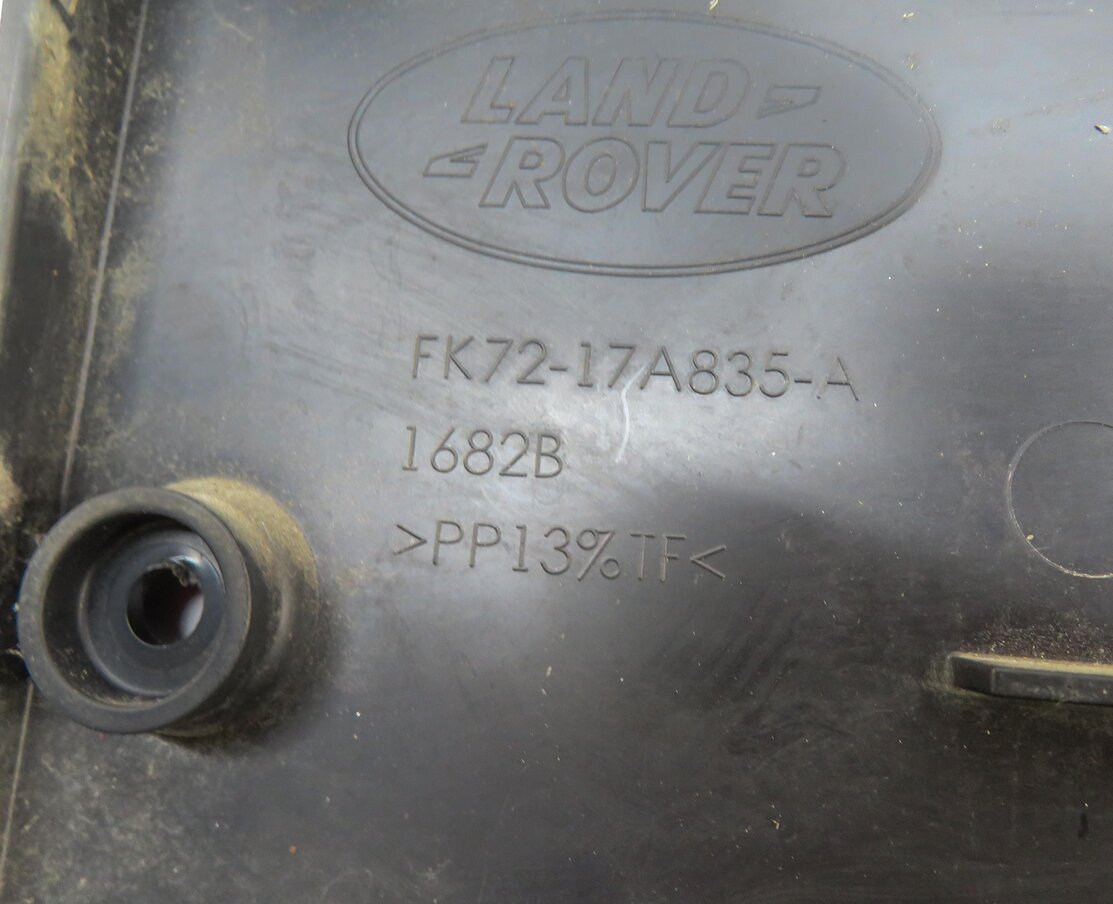 Thumbnail 6: 2017 LAND ROVER DISCOVERY SPORT (L550) FRONT LICENSE PLATE BASE MOUNT BRACKET