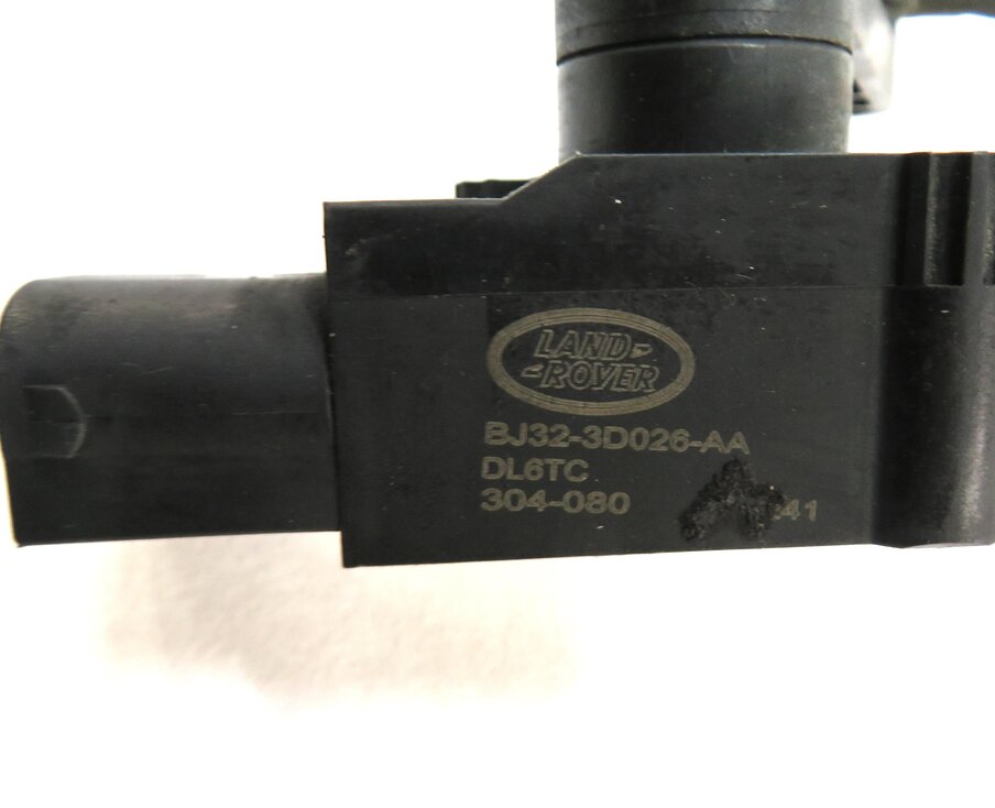 Thumbnail 6: 2017 DISCOVERY SPORT (L550) FRONT RIGHT PASSENGER SUSPENSION HEIGHT LEVEL SENSOR