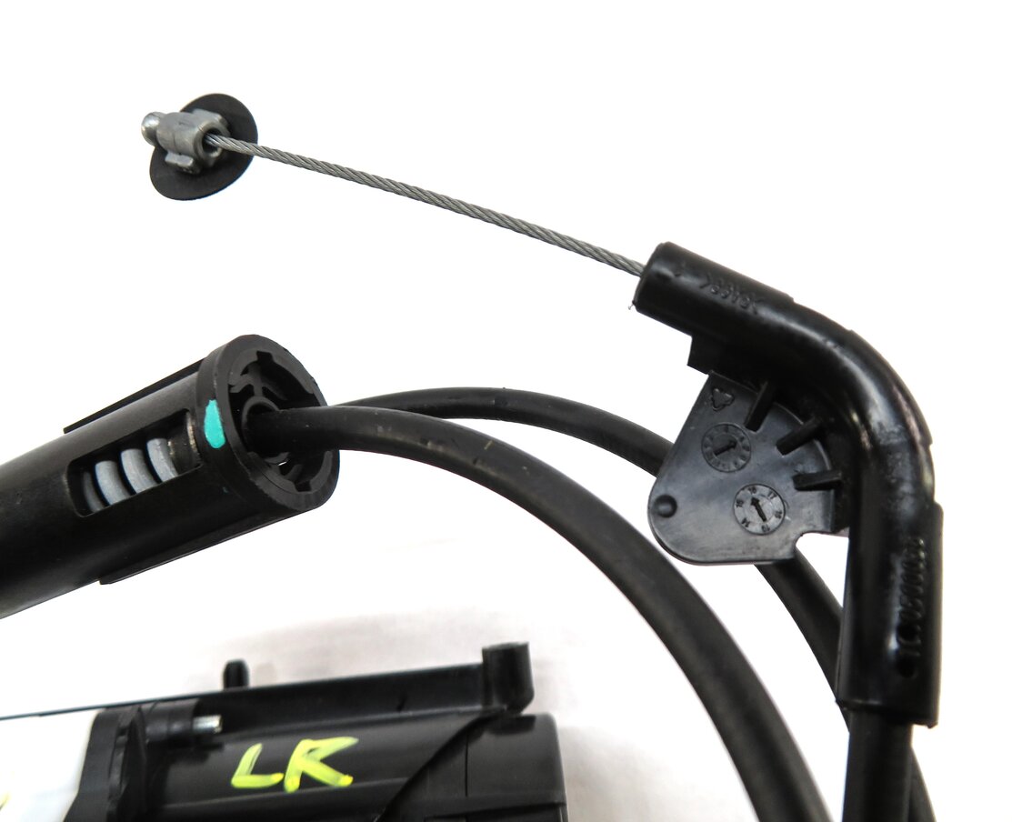 Thumbnail 7: 2017 LAND ROVER DISCOVERY SPORT (L550) REAR SECOND ROW LEFT FOLDING SEAT MOTOR