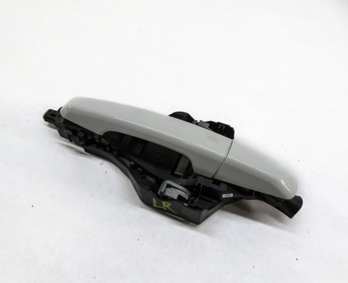15-19 LAND ROVER DISCOVERY SPORT (L550) REAR LEFT PASSIVE DOOR HANDLE (WHITE)