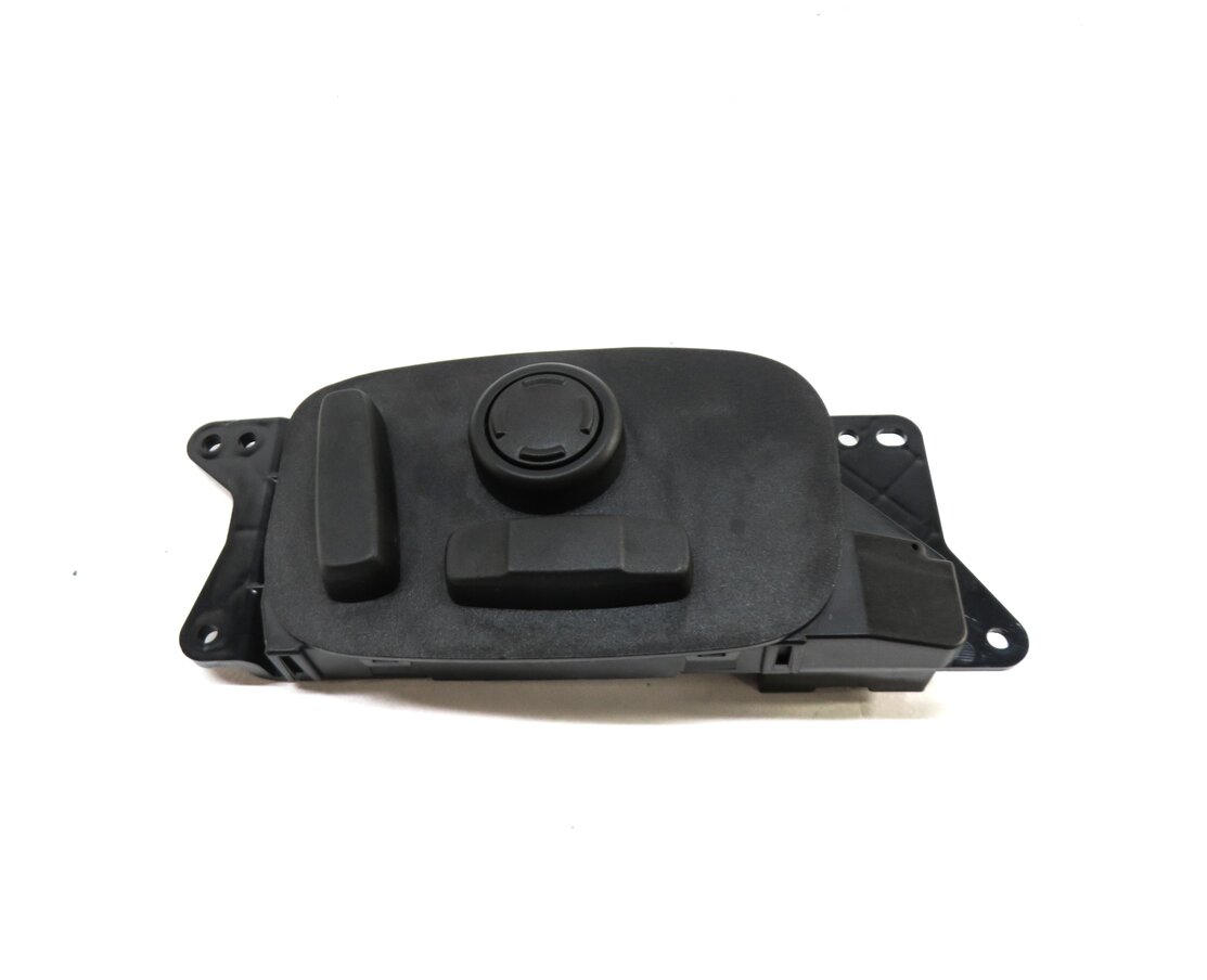 Thumbnail 2: 2017 DISCOVERY SPORT (L550) FRONT RIGHT PASSENGER SEAT ADJUST ADJUSTMENT SWITCH