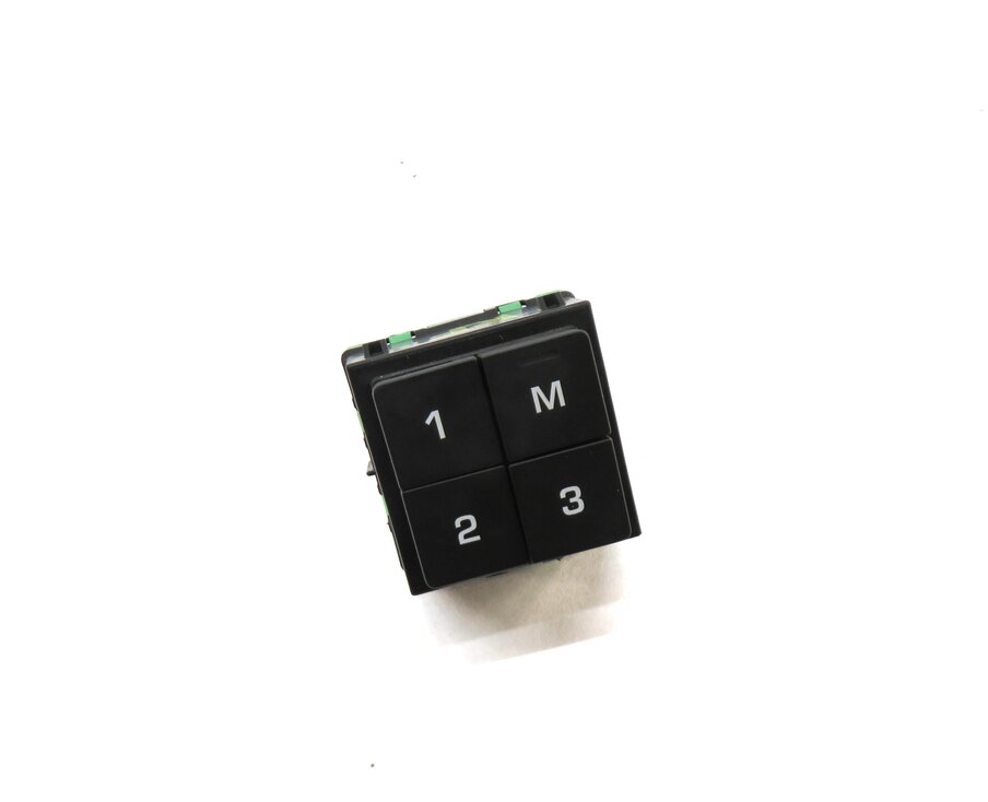 Thumbnail 3: 2017 LAND ROVER DISCOVERY SPORT (L550) FRONT RIGHT PASSENGER MEMORY SEAT SWITCH