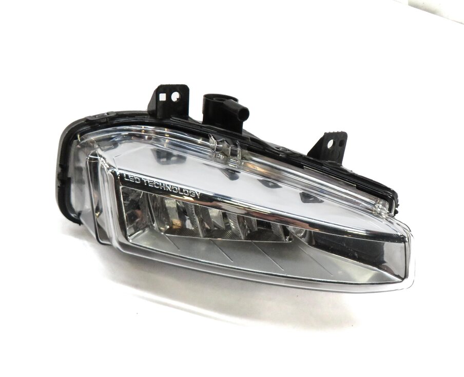 2015-2019 LAND ROVER DISCOVERY SPORT (L550) RIGHT FOGLIGHT FOG LIGHT LAMP (LED)