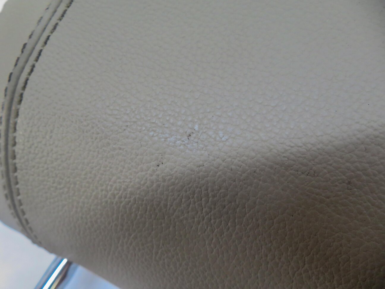 Thumbnail 7: 15-19 DISCOVERY SPORT (L550) REAR LEFT CENTER RIGHT HEADREST SET-3 ALMOND BEIGE