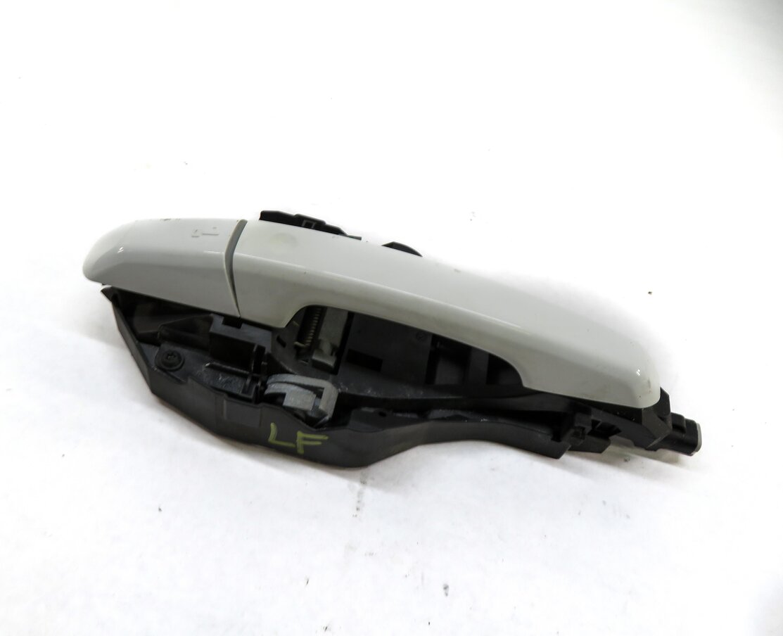 15-19 DISCOVERY SPORT (L550) FRONT LEFT DRIVER PASSIVE DOOR HANDLE (FUJI WHITE)