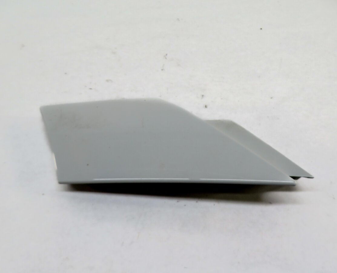 Thumbnail 2: 2017 LAND ROVER DISCOVERY SPORT (L550) FRONT RIGHT DOOR MOULDING CAP TRIM WHITE