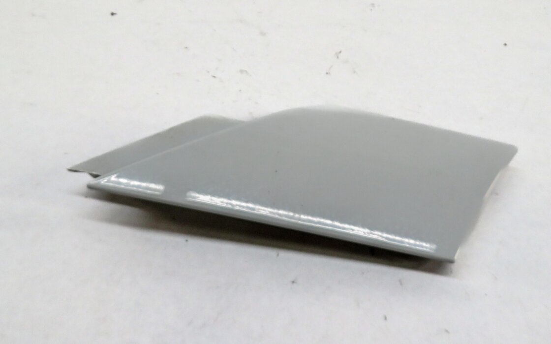 2017 LAND ROVER DISCOVERY SPORT (L550) LEFT DRIVER DOOR MOULDING CAP TRIM WHITE