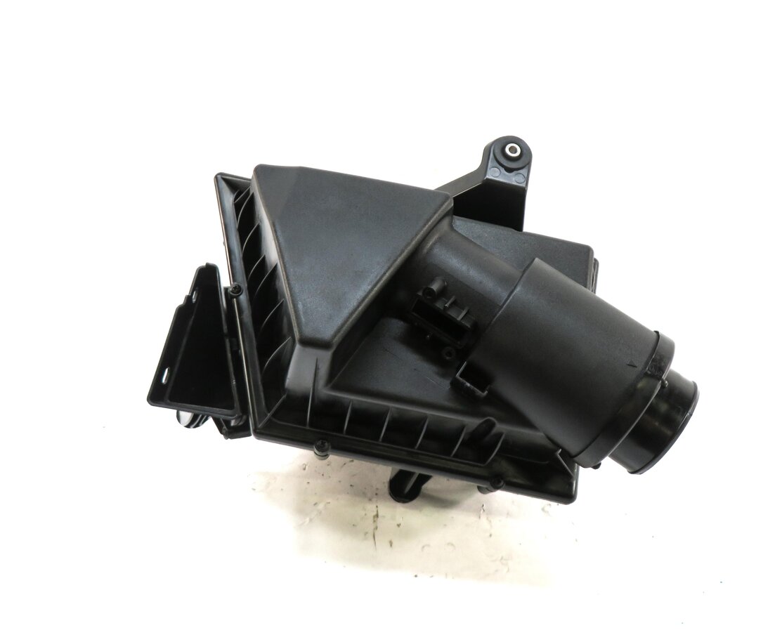 Thumbnail 2: 2015-2017 RANGE ROVER EVOQUE DISCOVERY SPORT (L538 L550) AIR FILTER BOX HOUSING
