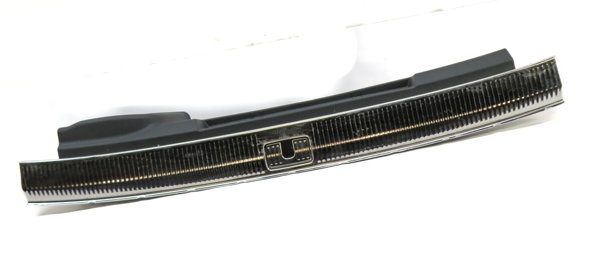 Thumbnail 2: 2019 AUDI Q7 (4M) REAR TRUNK SILL SCUFF PANEL PLATE TRIM