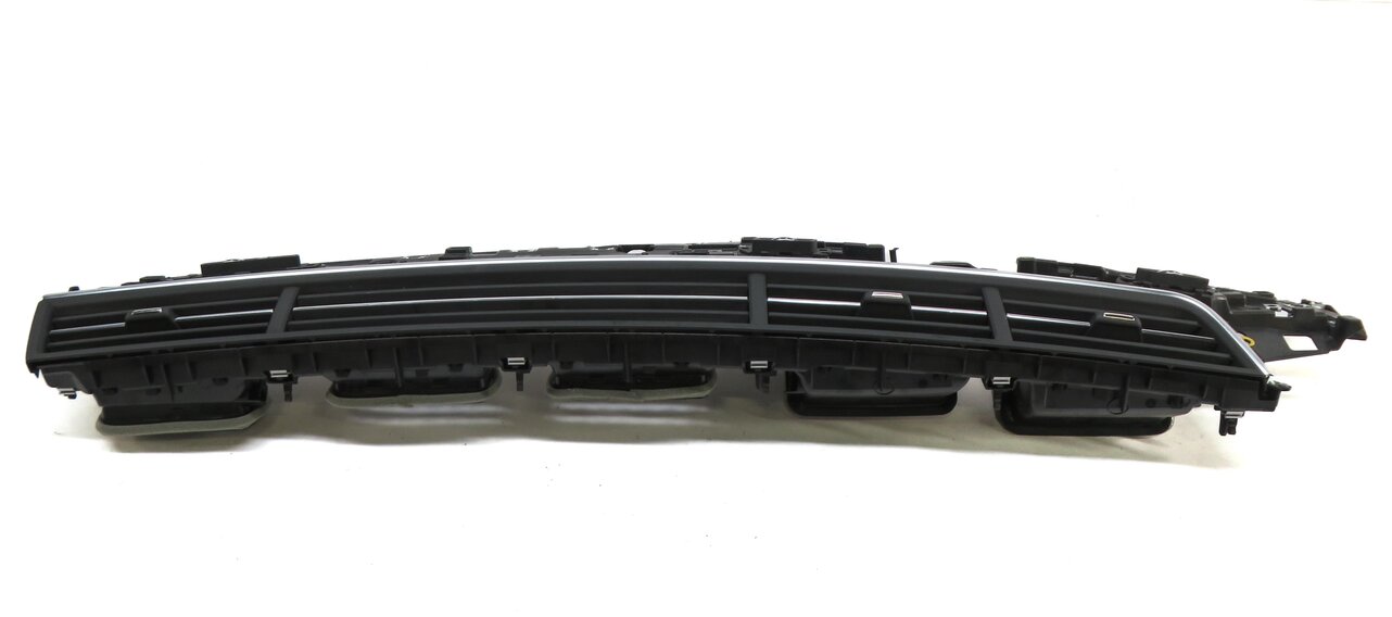 Thumbnail 4: 2019 AUDI Q7 (4M) FRONT RIGHT PASSENGER DASH HEATER A/C AIR VENT ASSEMBLY