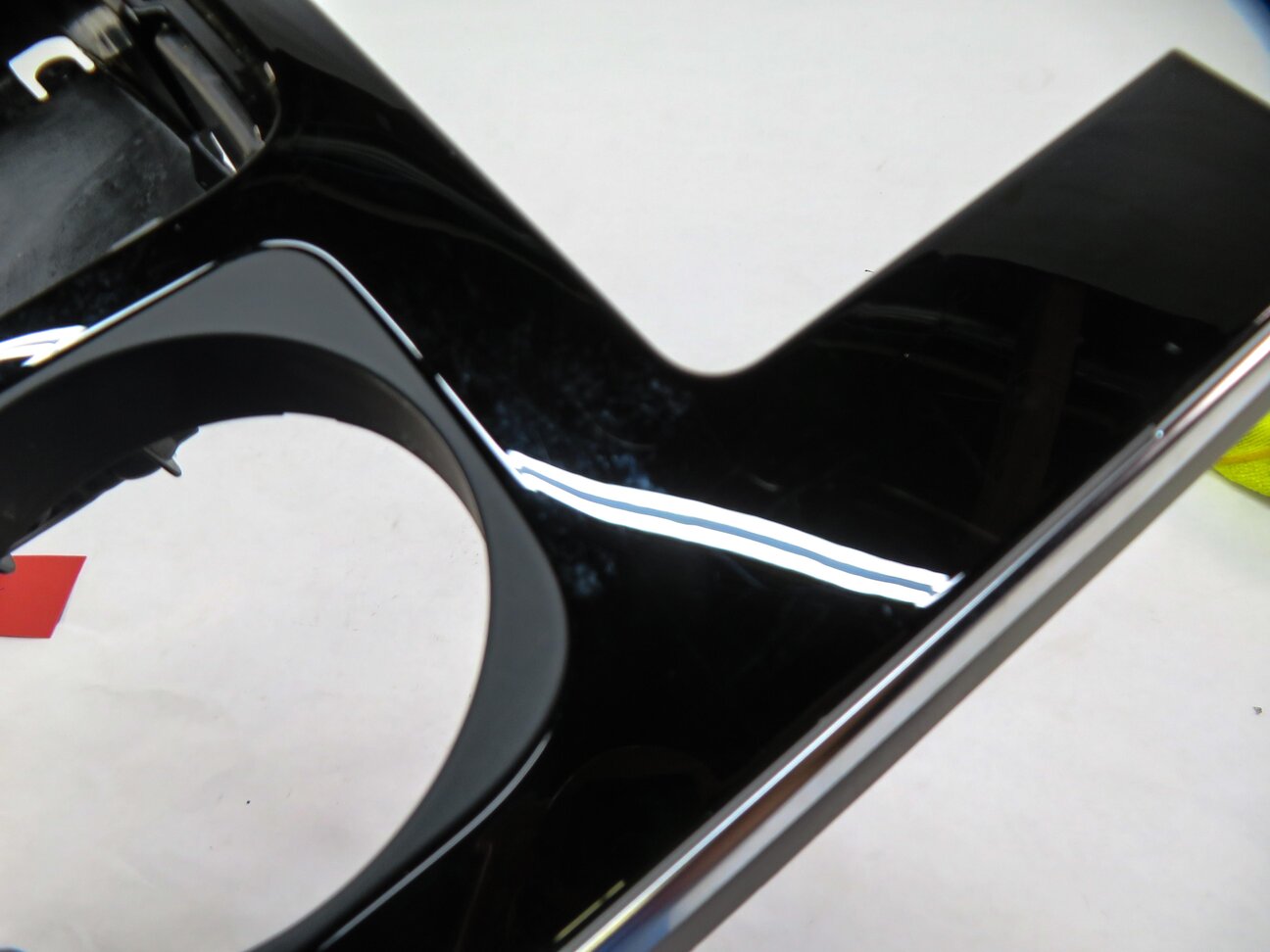 Thumbnail 14: 2019 AUDI Q7 (4M) FRONT CENTER COSNOLE TRIM BEZEL (BLACK)