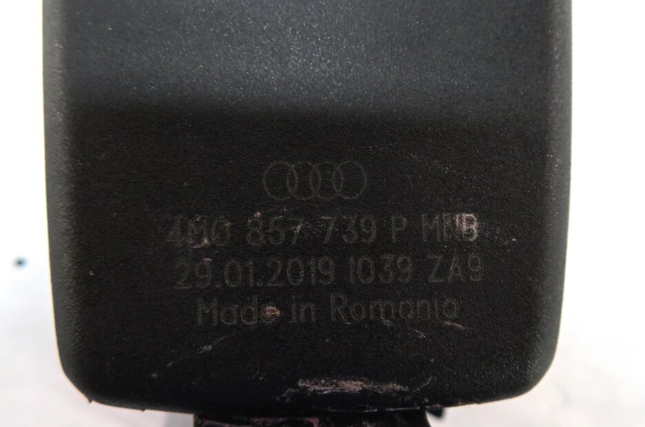 Thumbnail 7: 2019 AUDI Q7 (4M) REAR 3rd THIRD ROW SEAT SEATBELT BUCKLES