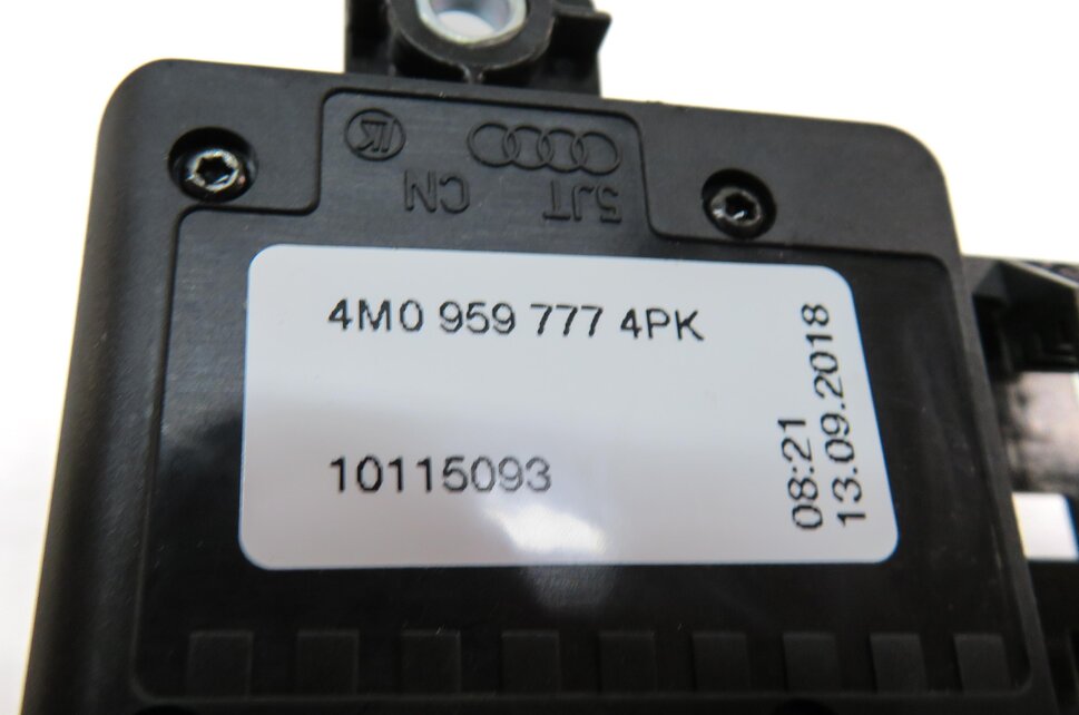 Thumbnail 9: 2019 AUDI Q7 (4M) FRONT RIGHT PASSENGER SEAT ADJUST ADJUSTMENT LUMBAR SWITCH SET