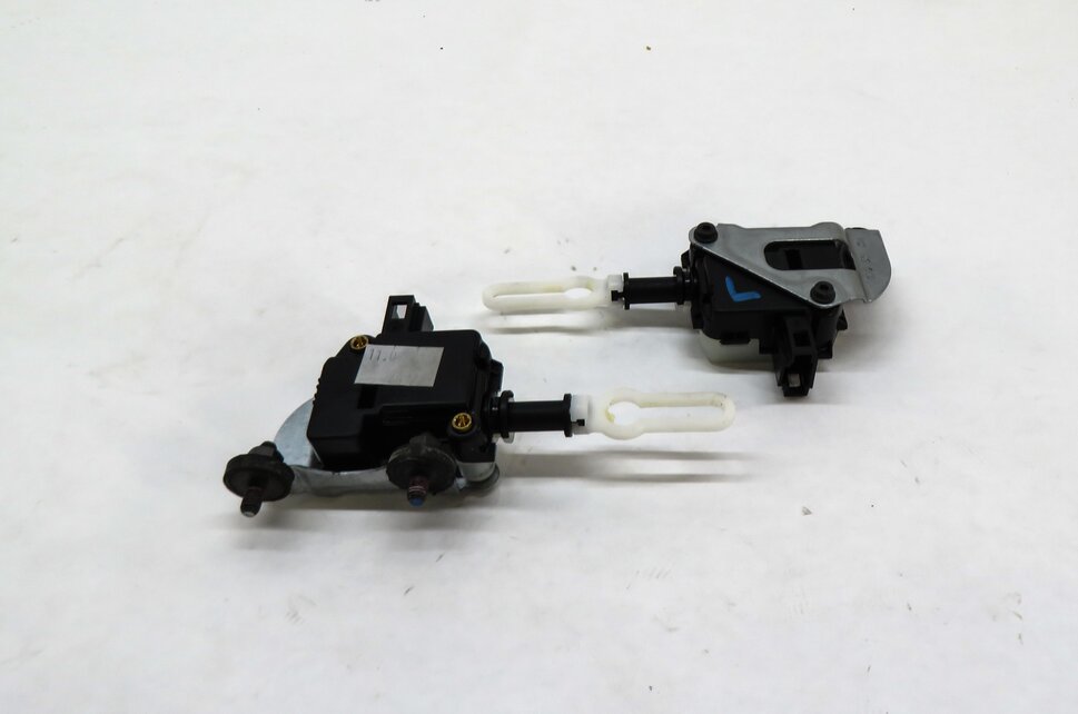 2019 AUDI Q7 (4M) REAR HATCH GATE TRUNK GLASS ACTUATOR SET-2