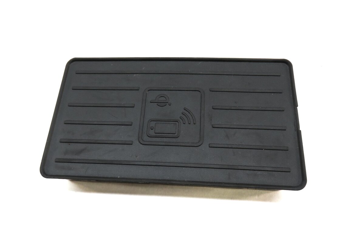 Thumbnail 4: 2019 AUDI Q7 (4M) CELL PHONE WIRELESS QI CHARGER CHARGING CUBBY TRAY