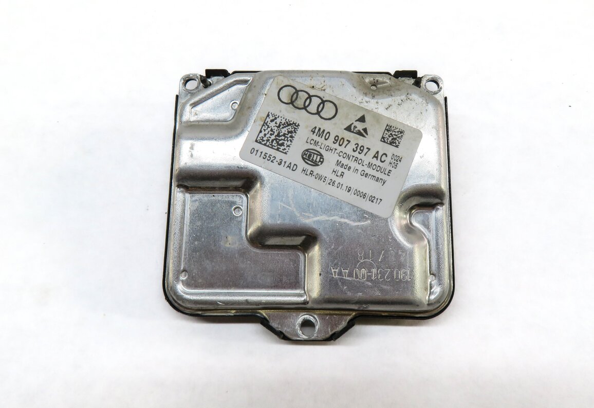 Thumbnail 2: 2019 AUDI Q7 (4M) HEADLIGHT ICM LED LIGHT LAMP CONTROL MODULE