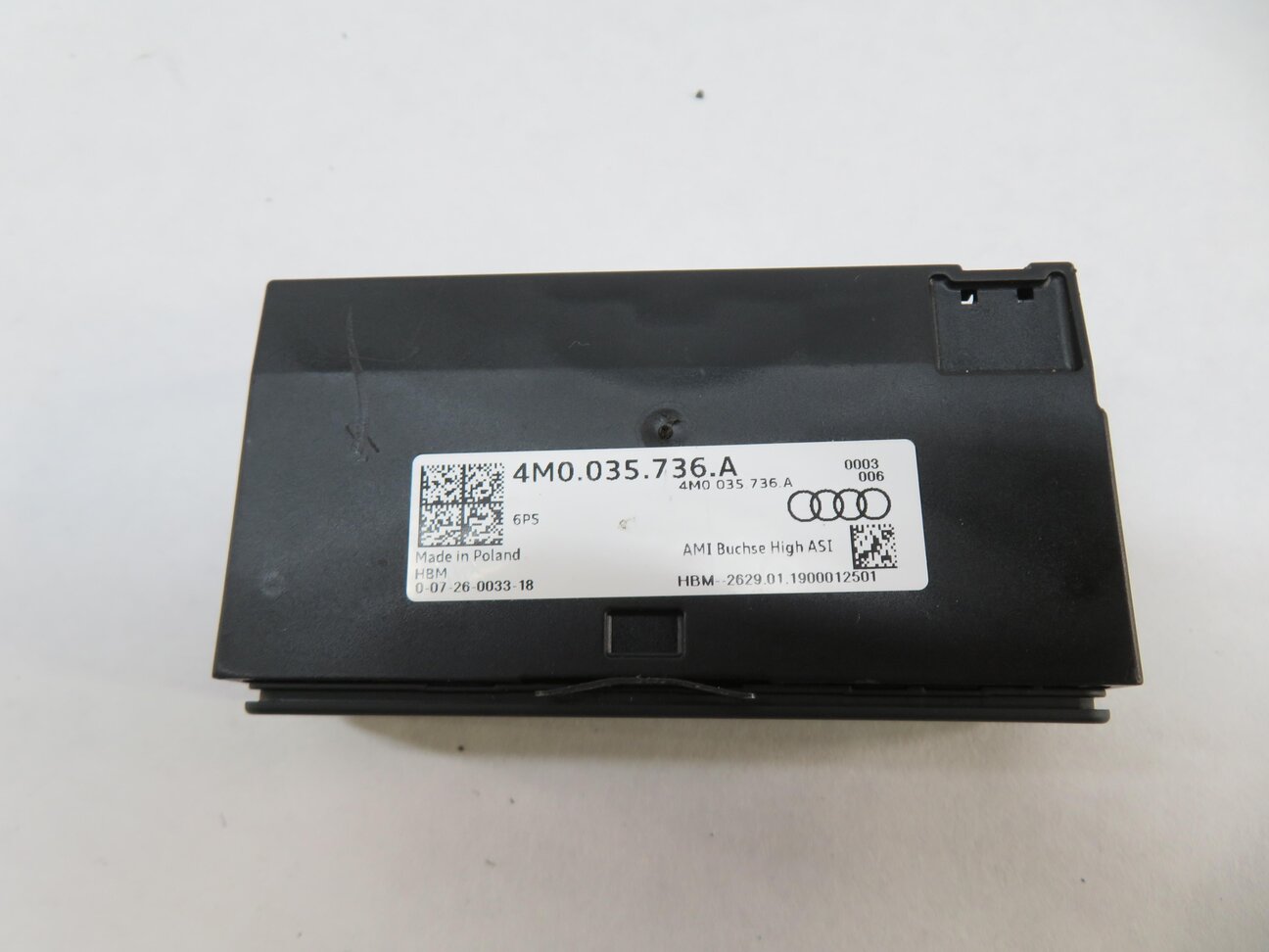 Thumbnail 5: 2019 AUDI Q7 (4M) RADIO STEREO AUXILIARY AUDIO USB INTERFACE HUB PORT BOX