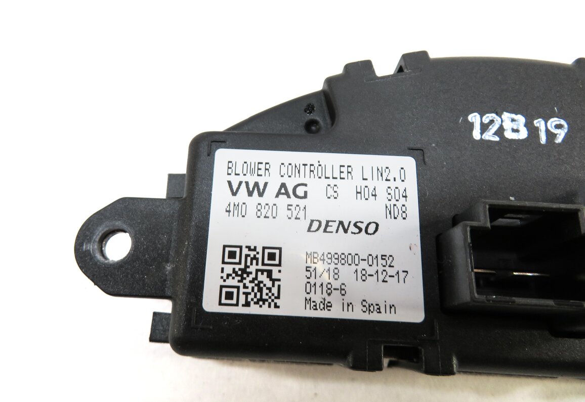 Thumbnail 4: 2019 AUDI Q7 (4M) FRONT HEATER A/C BLOWER FAN MOTOR SPEED RESISTOR