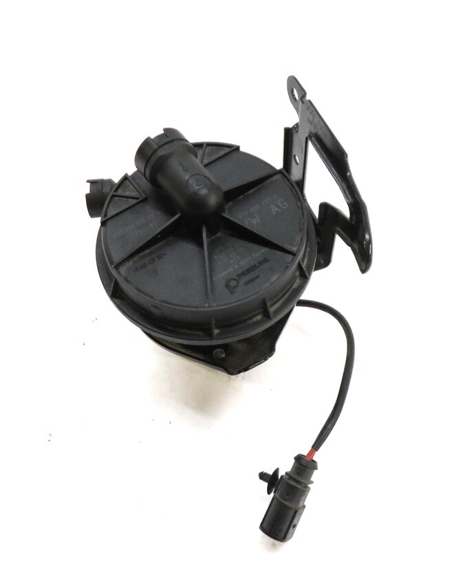 Thumbnail 4: 2014-2019 AUDI A6 A7 Q5 Q7 SQ5 (C7 4G8 4M B8 8R) 3.0L ENGINE AIR INJECTION PUMP