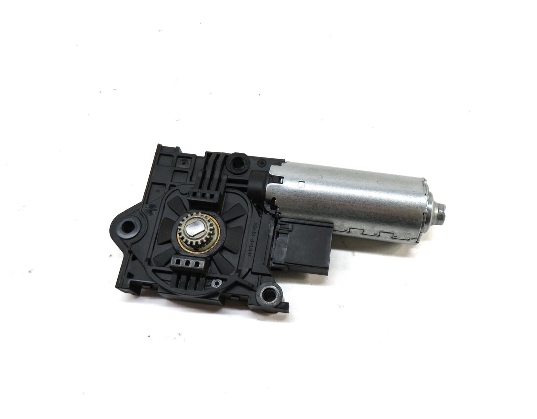 Thumbnail 5: 2017-2022 VW JETTA / AUDI - A5 Q7 RS5 S5 Q7 (F5 4M) SUNROOF MOTOR SUN ROOF MOTOR