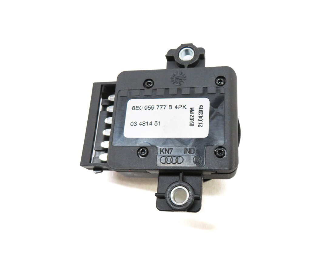 Thumbnail 5: 2016 AUDI S5 (B8 8T) FRONT LEFT DRIVER SEAT ADJUST ADJUSTMENT SWITCH BUTTON